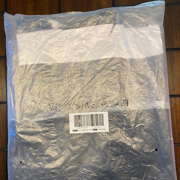 Victoria Secret Tote - Picture 6 of 6